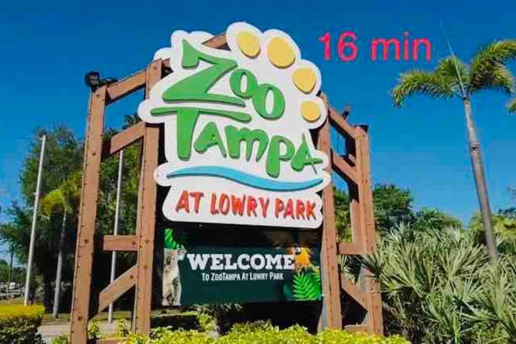 Grey Novo Studio + Free-Parking&Wifi Tampa Buitenkant foto